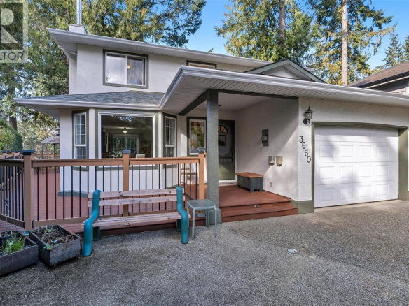 3650 princess close cobble hill